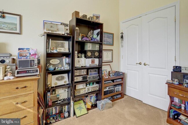 Building Photo - 5257 Bessley Pl