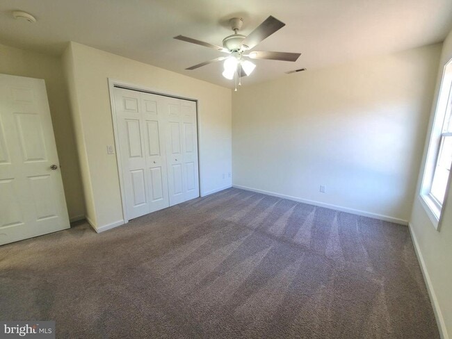 Building Photo - 110 Duck Creek Ln