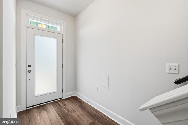 Building Photo - 602 Watermans Dr