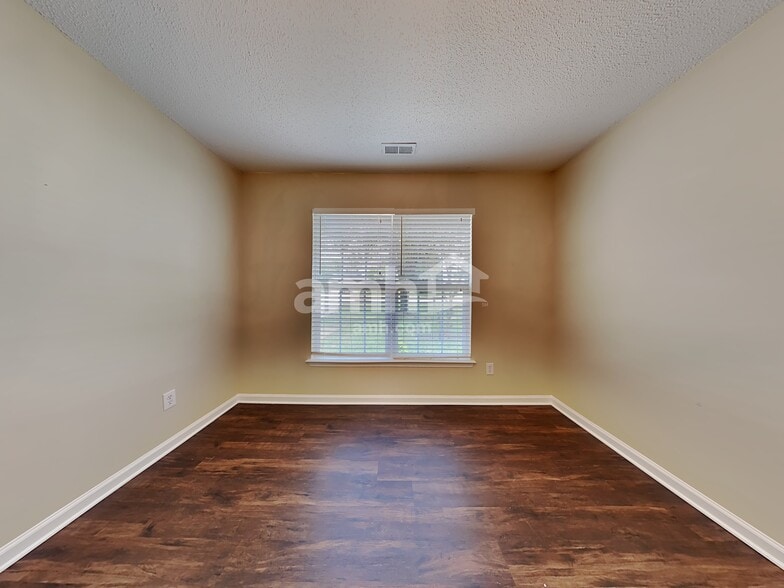 Building Photo - 5287 Moonlight Trail SW