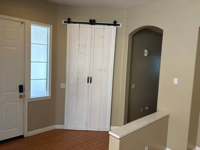 Building Photo - 37799 Amber Ln