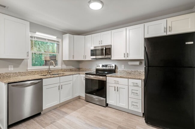 Building Photo - Available early May!!  Desirable Fenway Park Rental