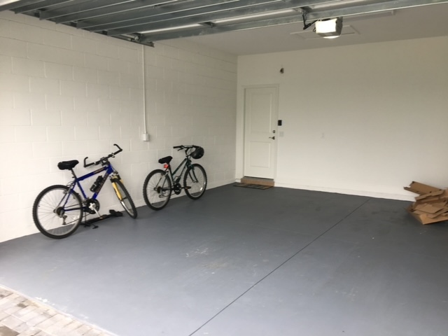 Garage with Bikes - 366 Tiki Ter