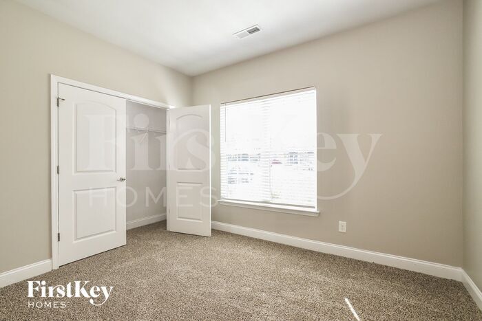 Building Photo - 275 Obsidium Ct