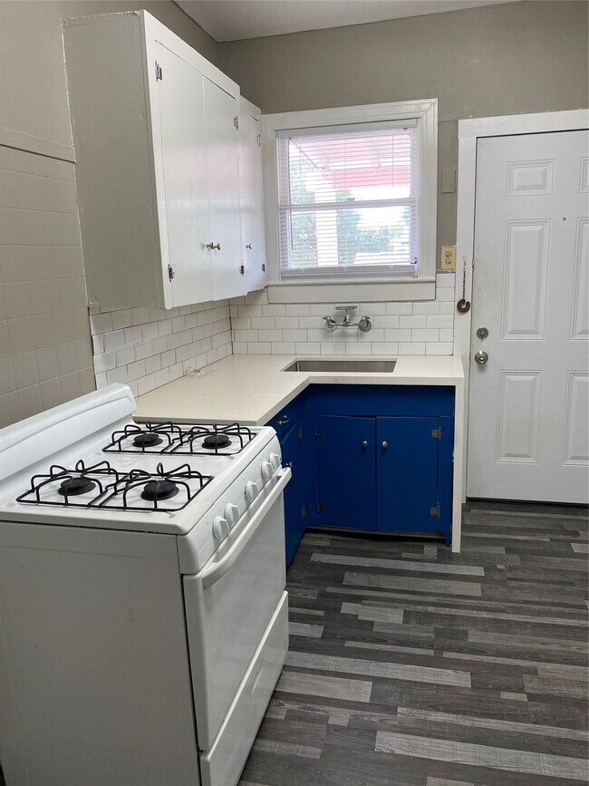 Building Photo - 3628 Avenue O