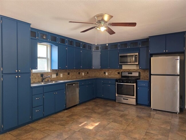 Building Photo - 3106 Fallwell Ln