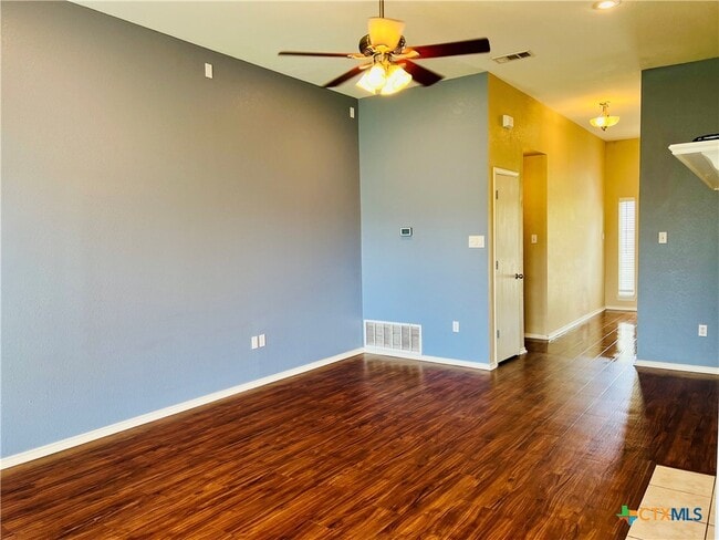 Building Photo - 8210 Sunset Trail