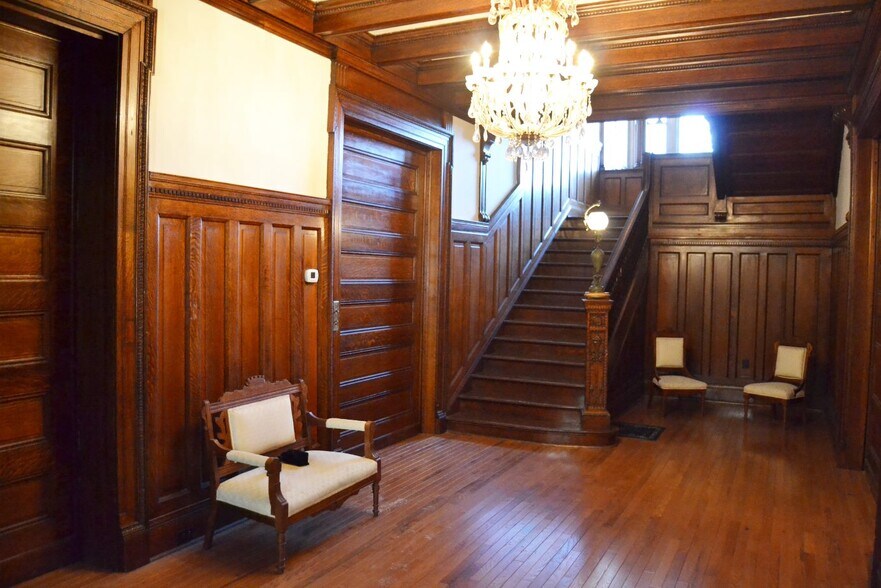 378 W. Church Grand Foyer - 378 W Church St