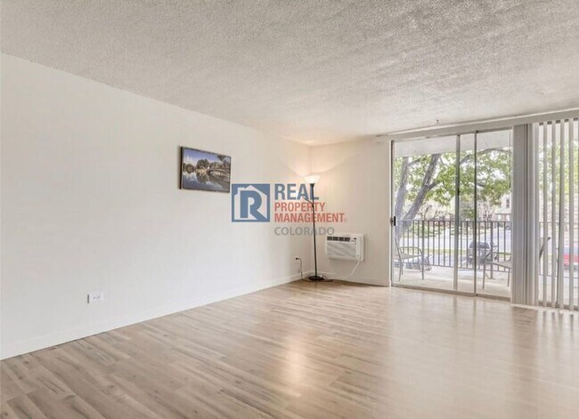 Building Photo - 2281 S Vaughn-214A