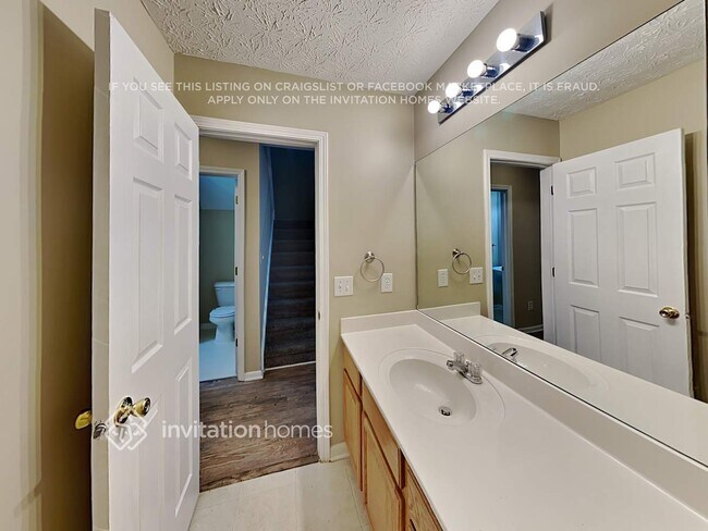 Building Photo - 6160 Mountain Top Pl