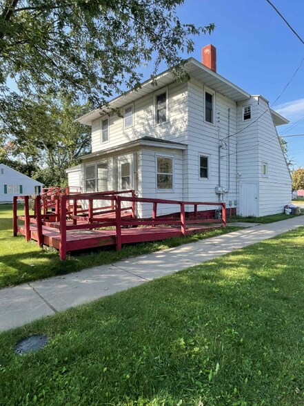 Building Photo - 633 Starr Ave