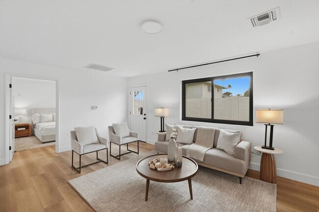 Building Photo - 6302 E Cochise Rd