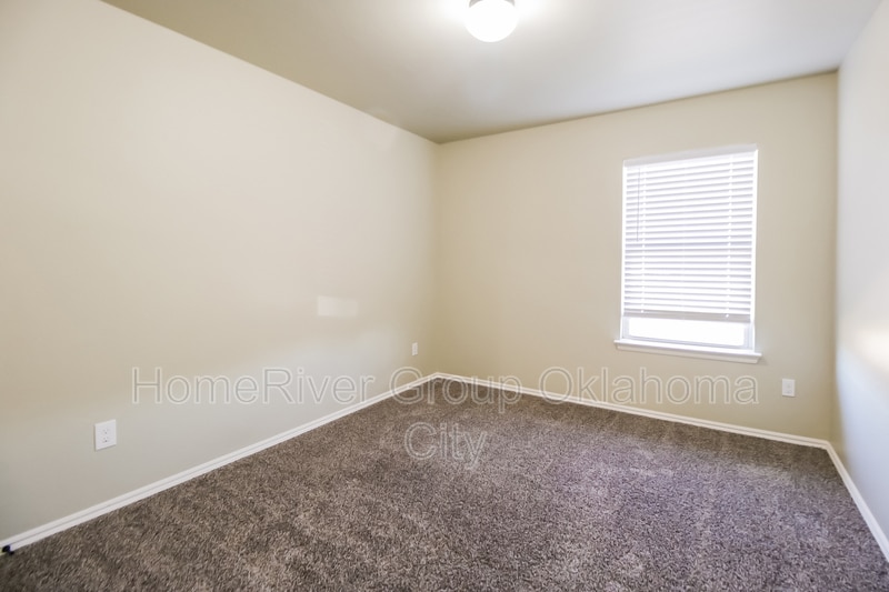 Building Photo - 6105 Courtyards Ct