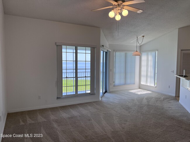 Building Photo - 7240 US-1