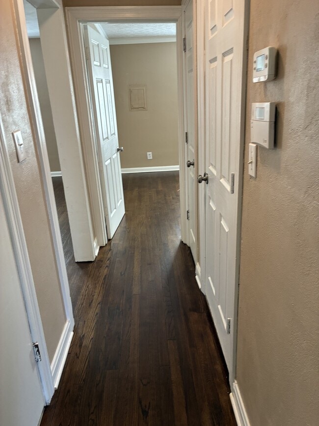 Building Photo - 1022 Virginia Ave