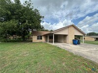 Building Photo - 1324 S Mesquite Ave