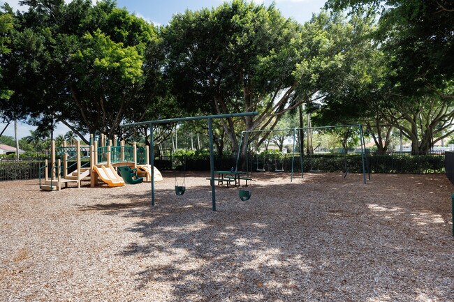 Building Photo - 280 Landings Blvd