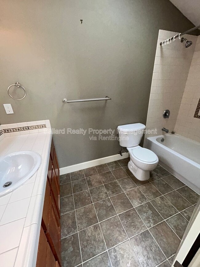 Building Photo - 1415 NW 61st St