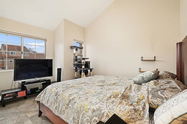 Building Photo - "Charming 1-Bed Oasis with Full Bath in Prime San Diego Location – 3635 Third Avenue"