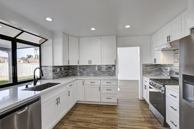 Building Photo - Beautiful 4-Bed, 2.5-Bath Home in Moreno Valley Ranch