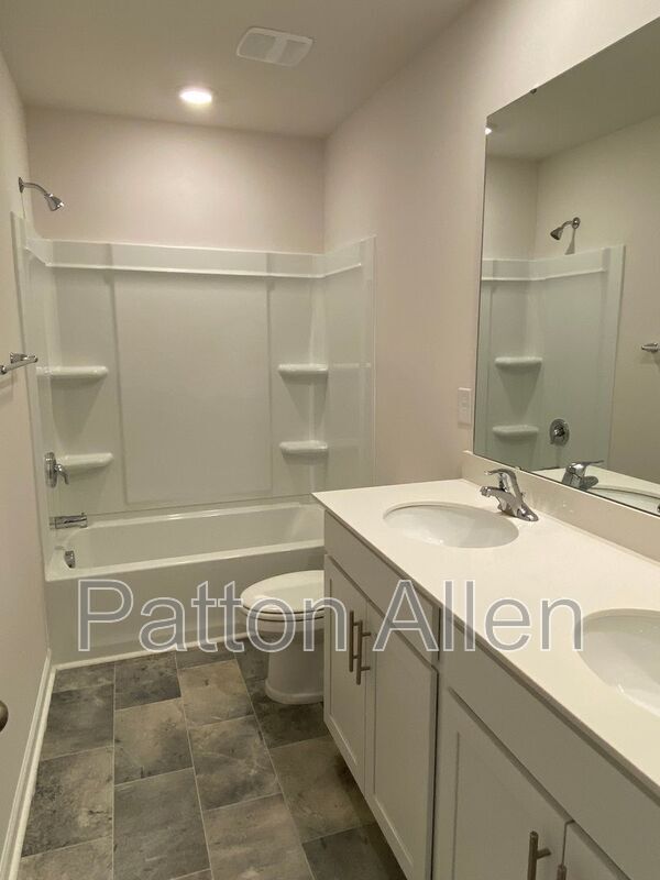 Building Photo - 45 Hamrick Dr