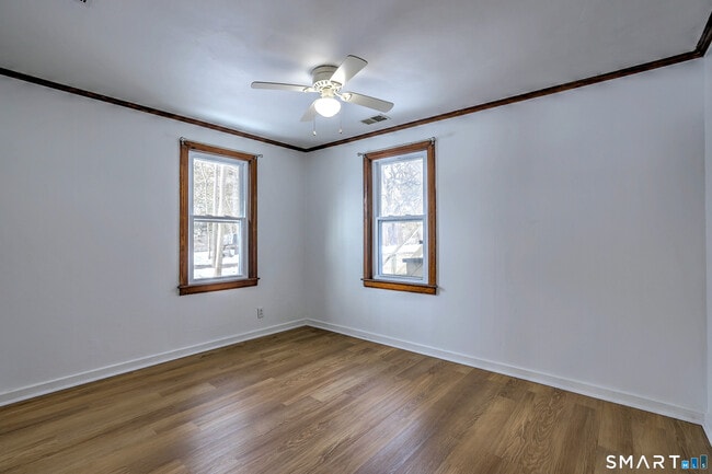 Building Photo - 127 Mulberry St