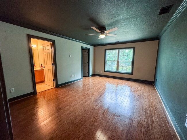 Building Photo - 1129 Americus Ave