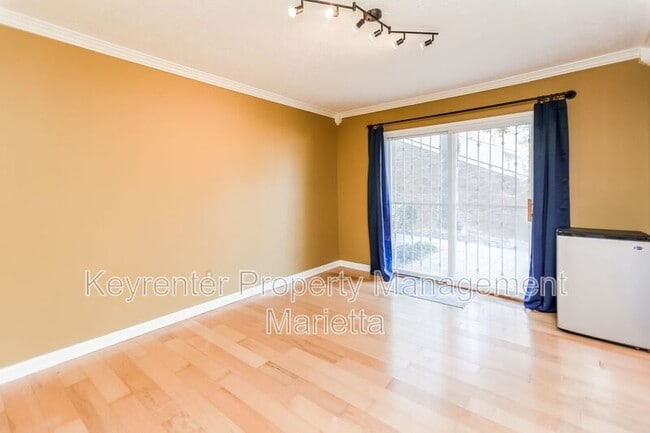 Building Photo - 2654 Stoney Creek Rd SE