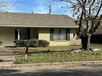 Building Photo - 2911 Melmar Park St
