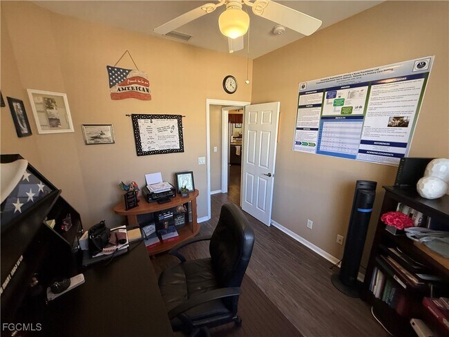 Building Photo - 3619 SW 6th Ave