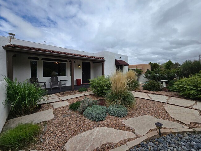 Building Photo - 1304 Galisteo Pkwy