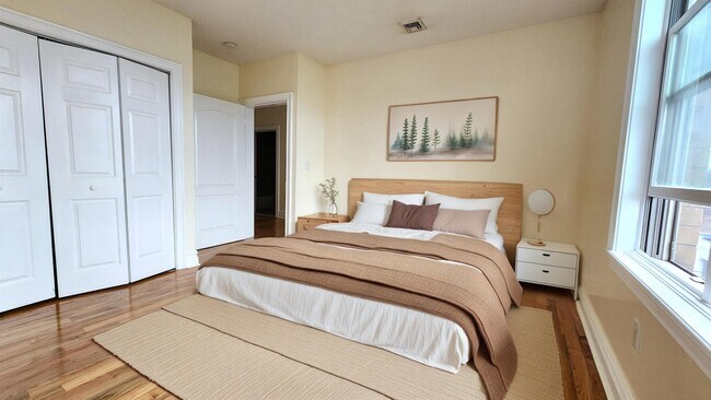 Building Photo - 1000 West St