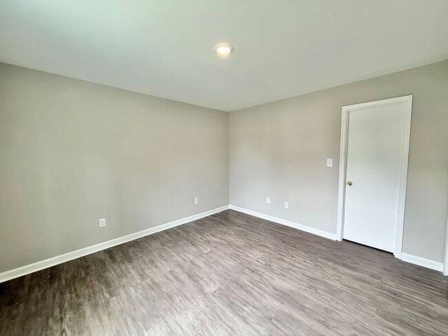 Building Photo - 1212 Merrick St