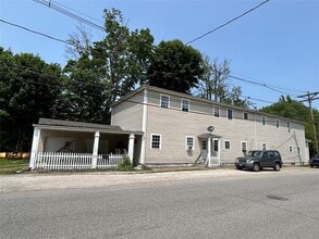 Building Photo - 10118 Hall St