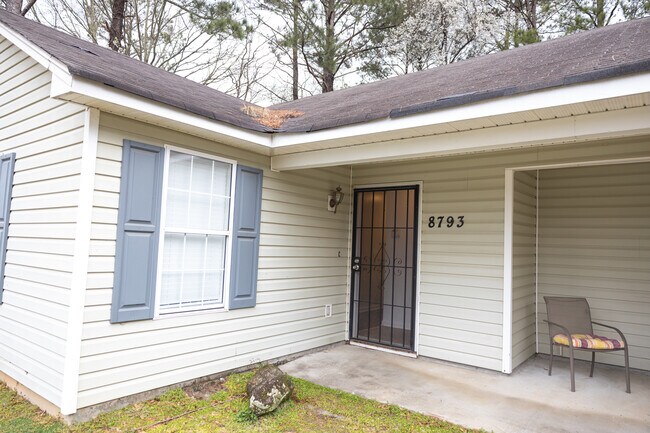 Building Photo - 8791 Freedom Way