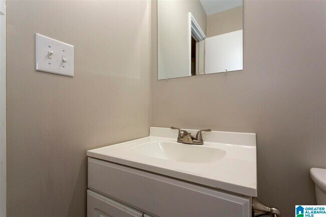 Building Photo - 432 Tupelo Way