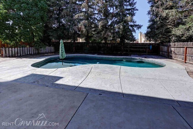 Building Photo - Granville Realty Rental Home