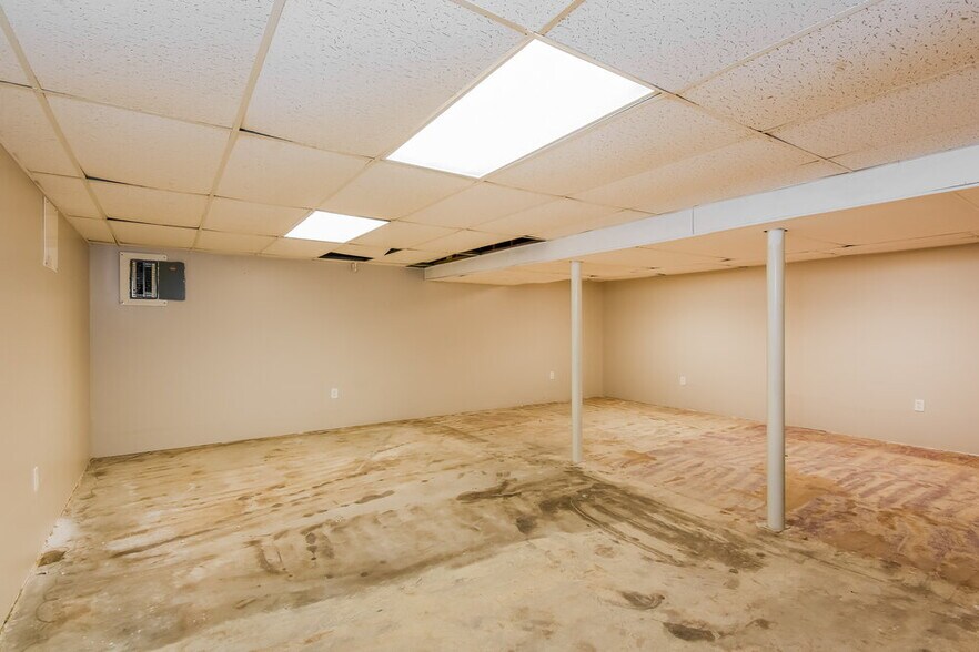 Building Photo - 2885 Kellogg Creek Rd