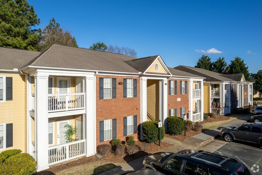 Primary Photo - Magnolia Creste Apartments
