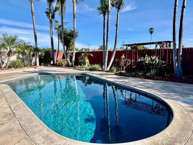 Building Photo - Charming 3BR/2BA Home with Pool, Remodeled Kitchen & Backyard Oasis