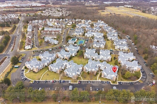 Building Photo - 405 Plymouth Rd