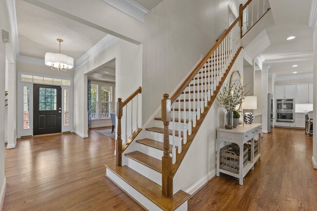 Building Photo - 4039 Cray Dr