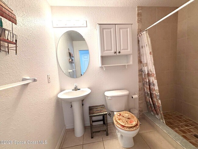 Building Photo - 419 Ocean Park Ln