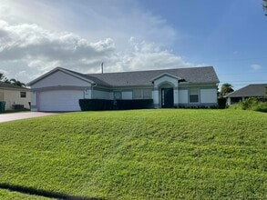 Building Photo - 4448 NW Bighorn Ave