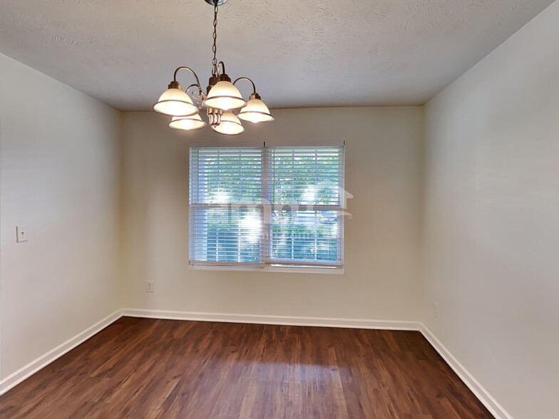 Building Photo - 1015 Patmore Ln