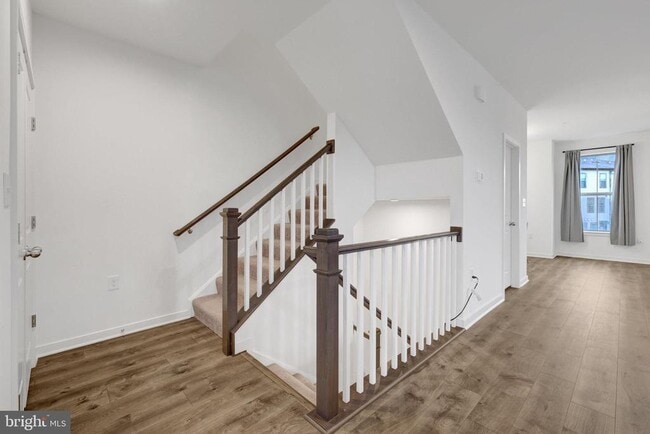 Building Photo - 20941 Bluebird Sq