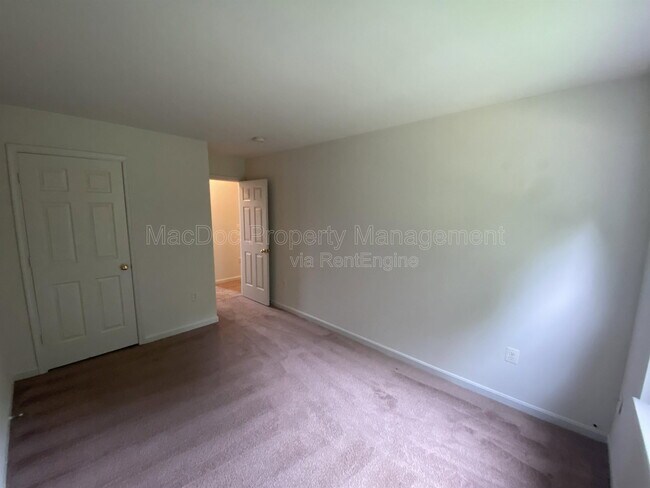 Building Photo - 10910 Coreys Way