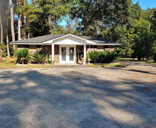 Building Photo - 8225 Woodville Hwy