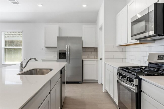 Building Photo - 1448 Boggy Crk Rnch Rd