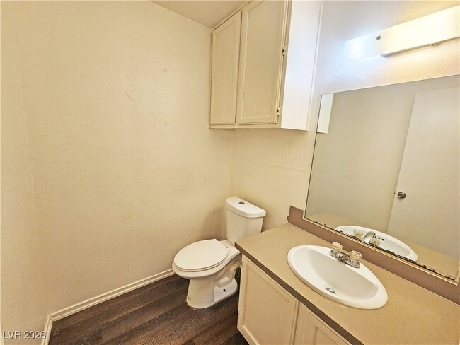 Building Photo - 2091 Sycamore Ave